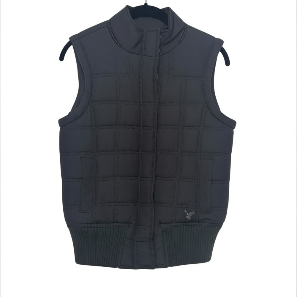 American Eagle Outfitters Navy Blue Quilted Puffer Vest Zip Up and Snap Closure